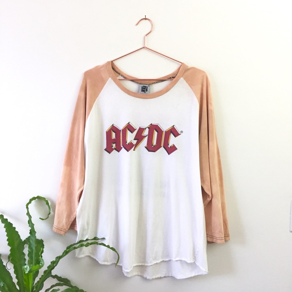 AC/DC logo raglan graphic band tee